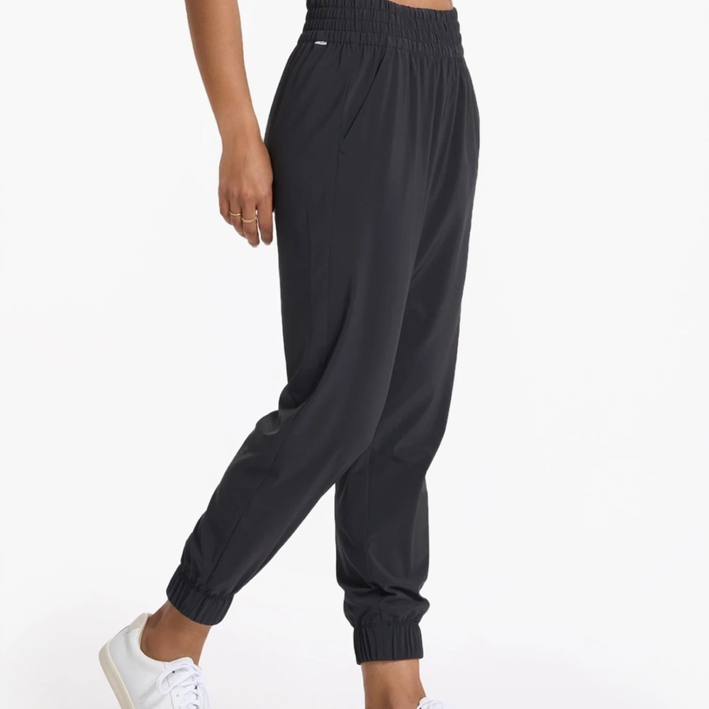 Villa Vuori jogger’s. Like new condition .